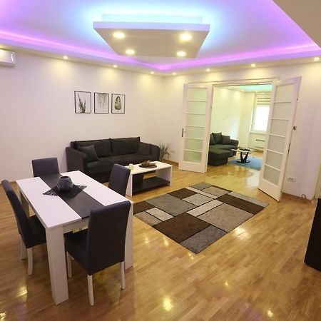 De Luxe Republic Square Apartment Of 100Sqm Belgrad Zewnętrze zdjęcie