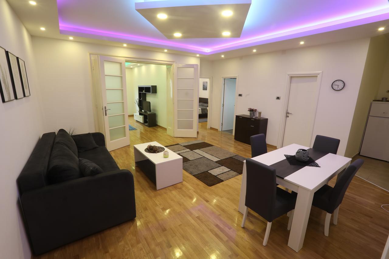 De Luxe Republic Square Apartment Of 100Sqm Belgrad Zewnętrze zdjęcie