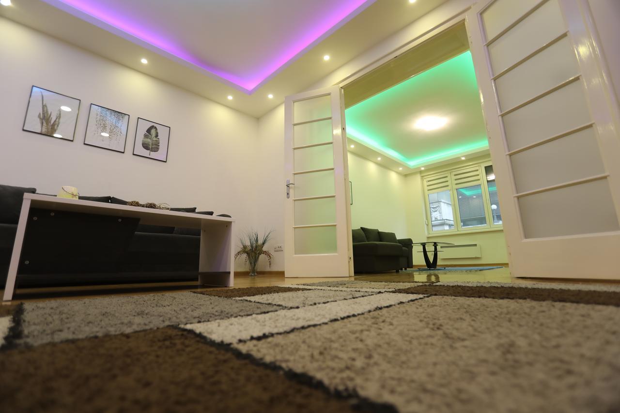 De Luxe Republic Square Apartment Of 100Sqm Belgrad Zewnętrze zdjęcie